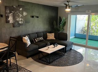 11060 Kelly Rd UNIT B, Fort Myers, FL 33908