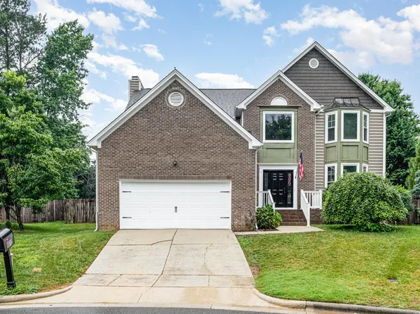 9812 Miranda Dr, Raleigh, NC 27617