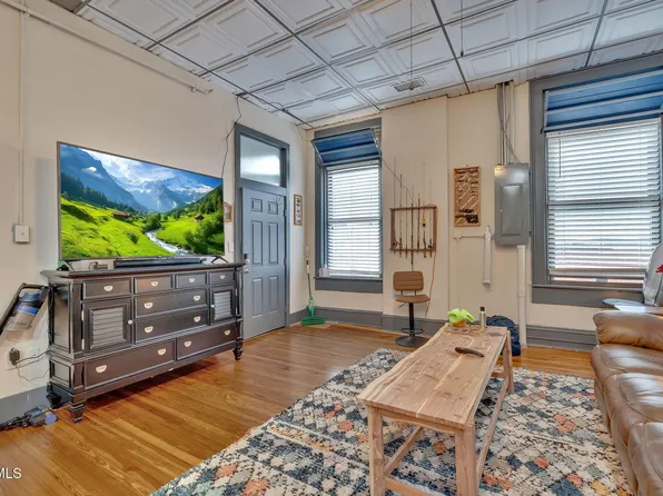 6 Street, Bristol, TN 37620