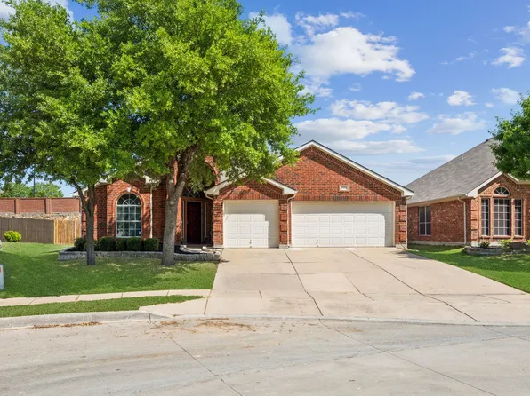 10201 Red Bluff Ln, Fort Worth, TX 76177