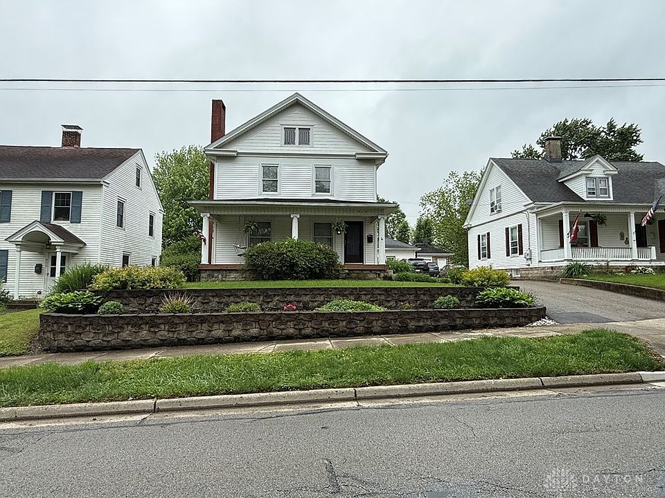 2nd image of 415 W Main St