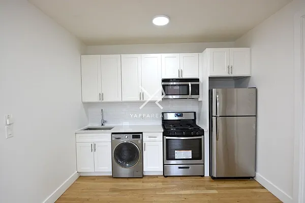 Rented by Yaffa Realty LLC | media 2