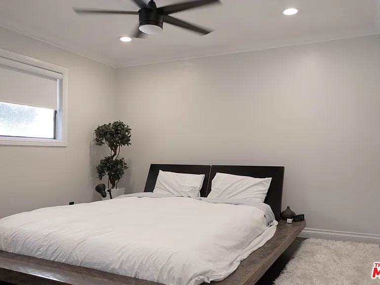 5651 Windsor Way #202 — Photo 8