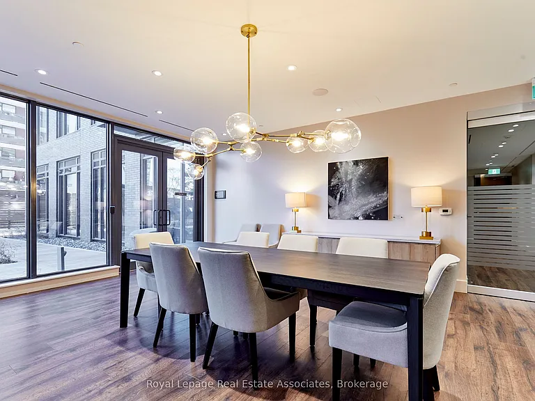 21 Park St E #1803 — Photo 32