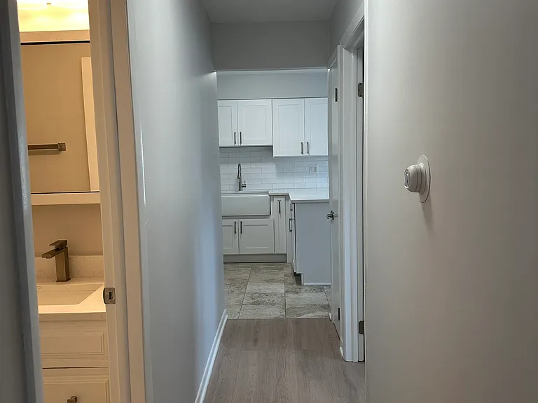 4516 Park Ave — Photo 16