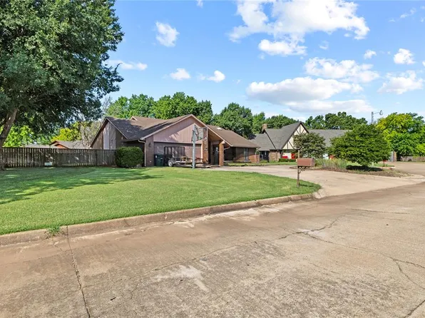 103 Cardinal Cir, Fairview, OK 73737