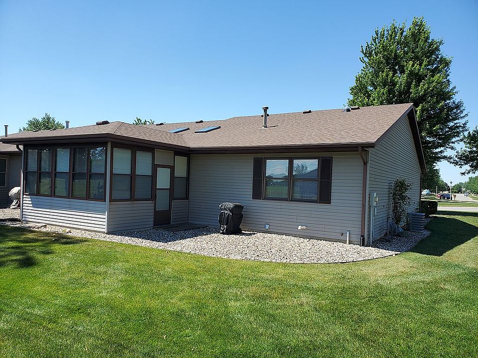 2nd image of 230 Beechwood Dr