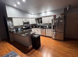 7302 Comstock Rd, Jeddo, MI 48032
