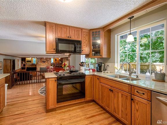 4th image of 1419 Sunnyvale Ct NW