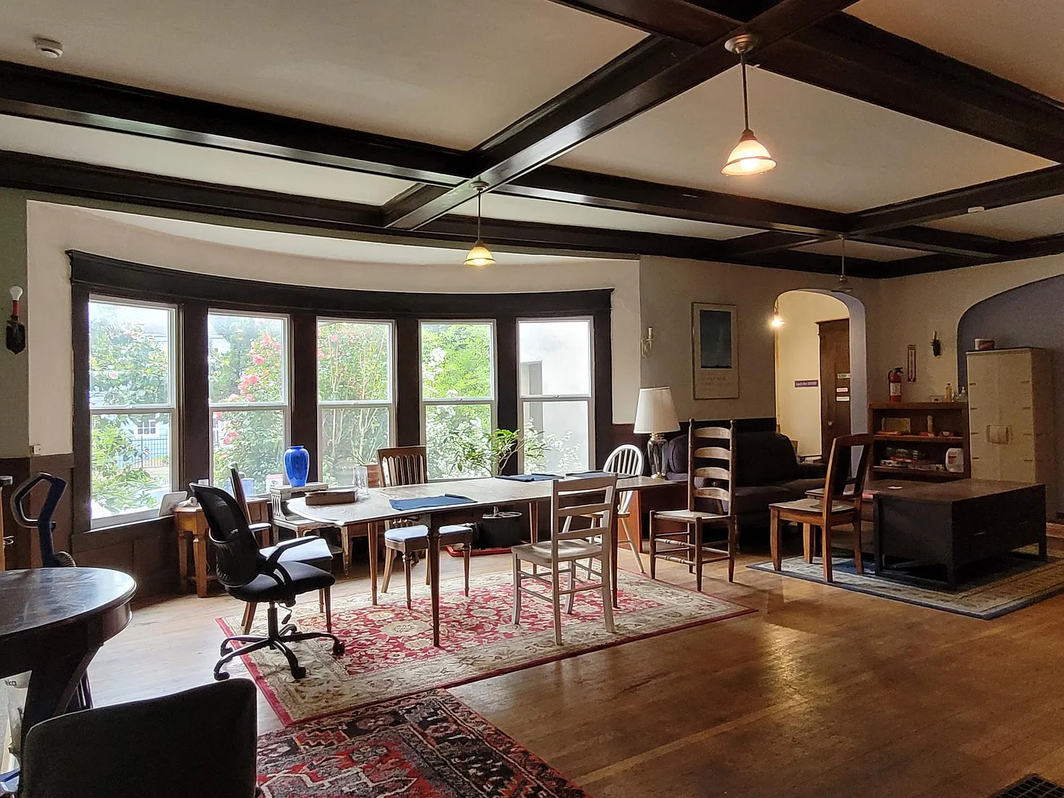 12 bed, 7150 sqft, $880 — Photo 2