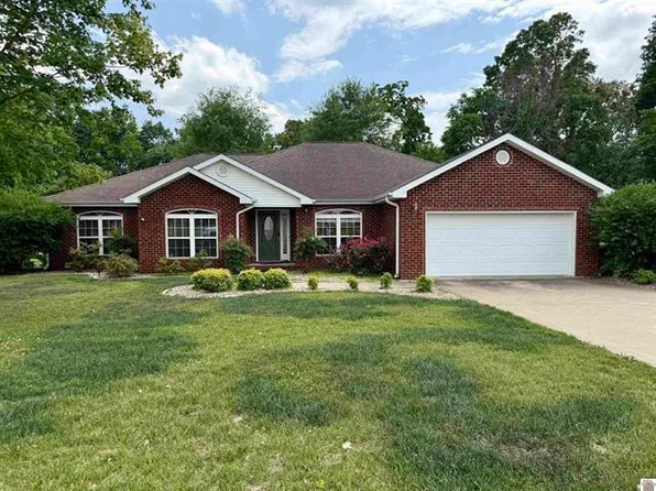 2225 Traci Dr, Murray, KY 42071