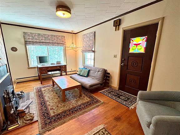 2nd image of 1705 Mount Lincoln Drive W