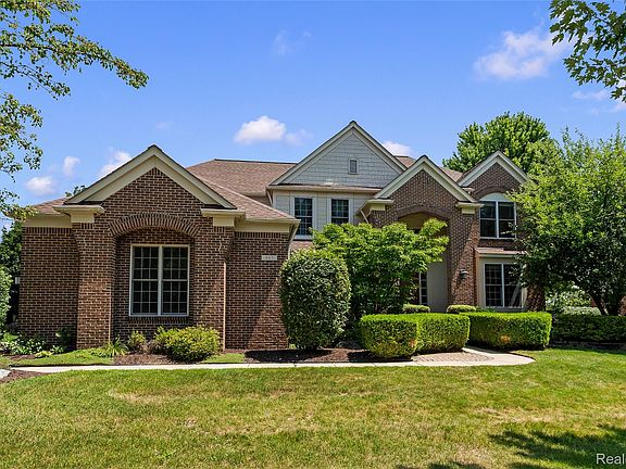 5th image of 887 Loggers Cir