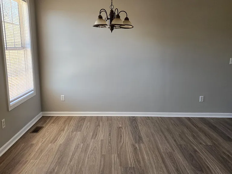 143 W Gate Dr — Photo 26