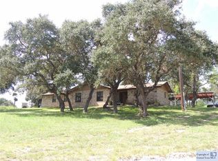 1645 Oak Mdws, Canyon Lake, TX 78133