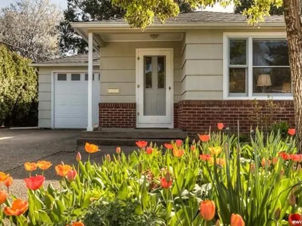 919 NW 33rd St, Corvallis, OR 97330