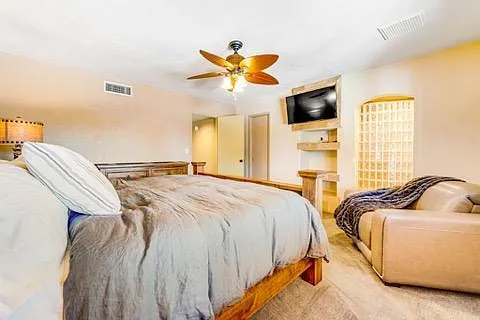 1265 W Ellis St — Photo 18