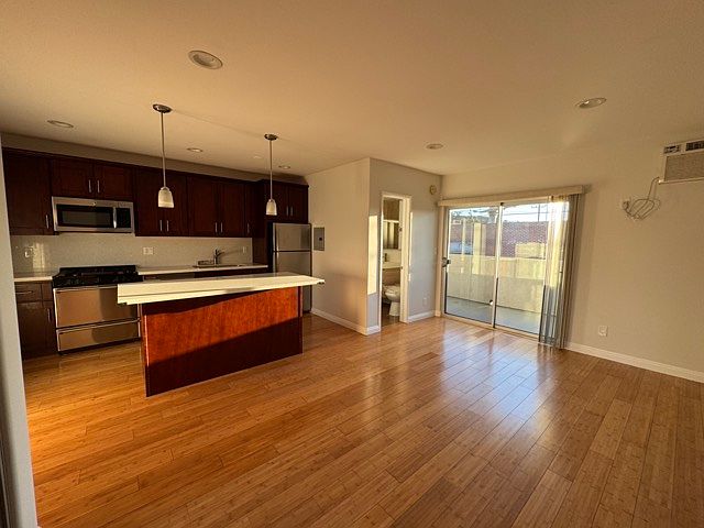 1st image of 5567 Inglewood Blvd APT 14