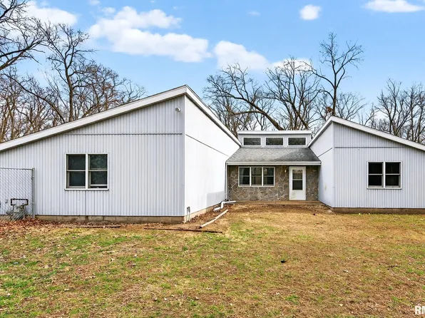568 Knox Highway 26, Galesburg, IL 61401