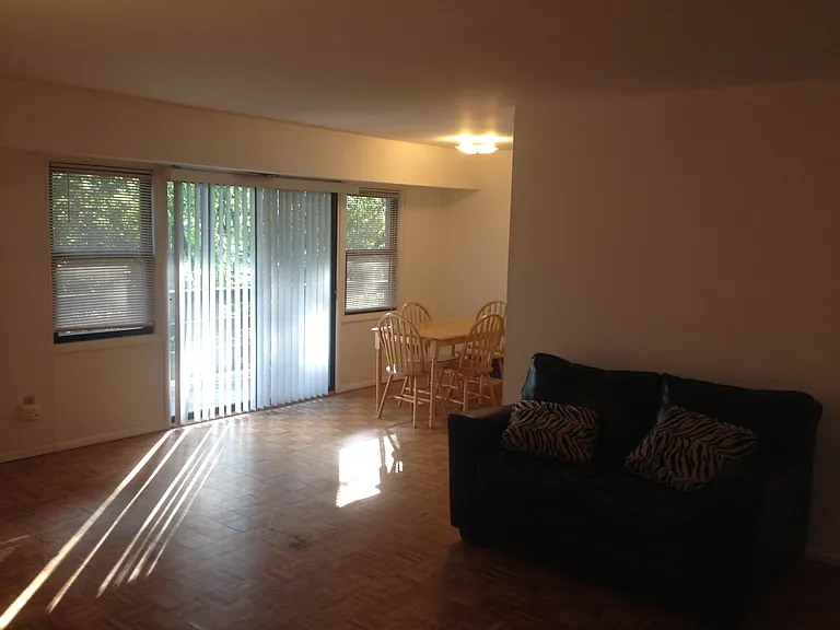407 Lake St #B21 — Photo 3
