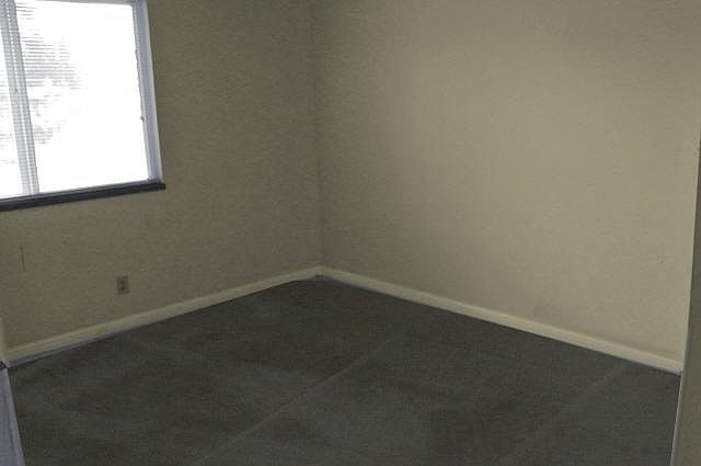 2nd image of 5868 Bellflower Dr