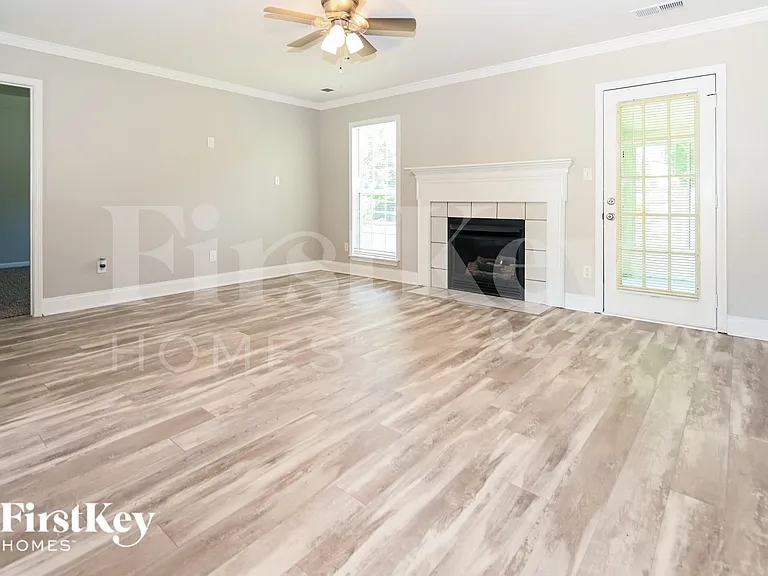 4190 Ivydale Ave SW — Photo 4