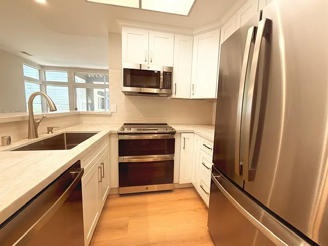 1640 Parkview Green Cir #1640 — Photo 3