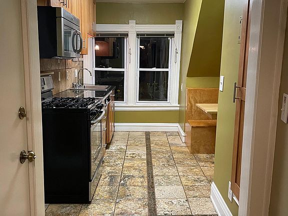 3rd image of 2215 Bryant Ave S APT 3