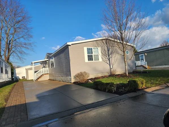 49997 Downing Ct #88, Utica, MI 48315