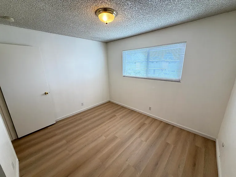 814 Orchard Ave — Photo 10