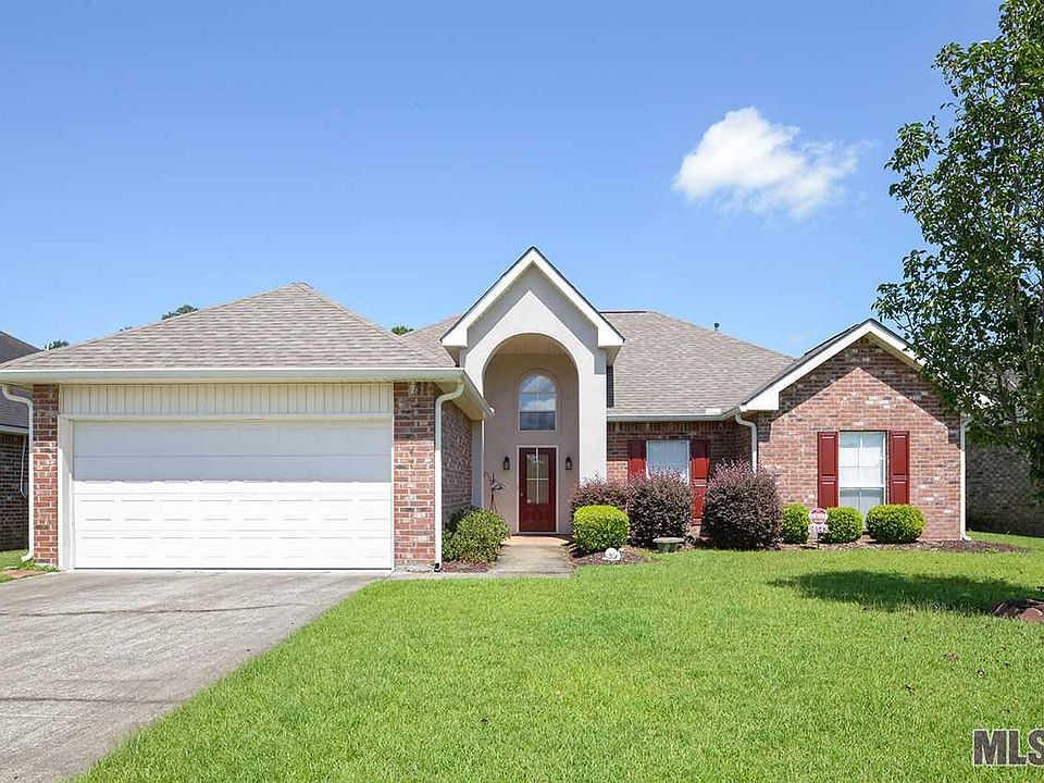 1st image of 26547 Parkwood Dr