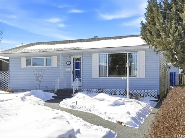 106 Laurentian DRIVE, Saskatoon, SK S7H 4M2