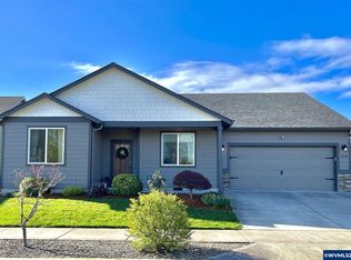 370 W Joy St, Lebanon, OR 97355