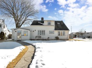 156 Meridian Rd, Levittown, NY 11756