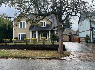 1854 Hillcrest Ave, Enumclaw, WA 98022