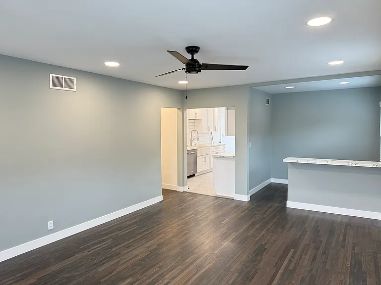 15502 Ermanita Ave — Photo 8