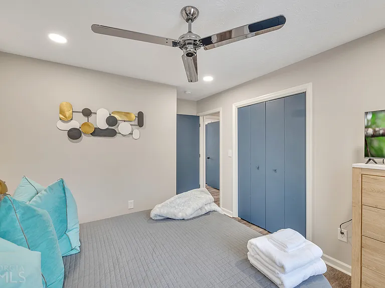 1898 Winding Creek Ln SW — Photo 17