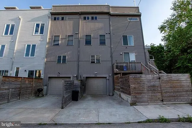 1815 Ingersoll St — Photo 48