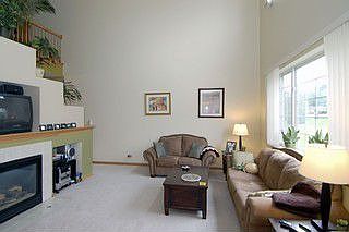 4th image of 670 Creekside Cir