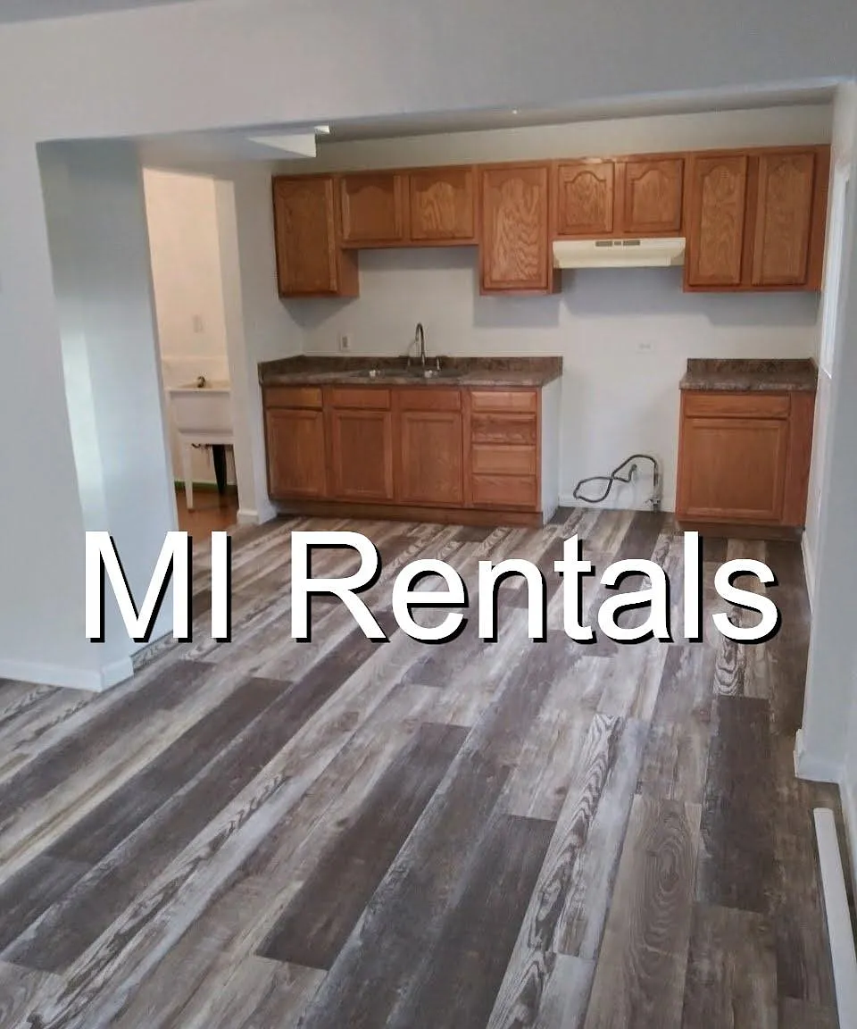 2 bed, 900 sqft, $1,000 — Photo 2