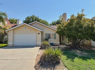 9598 N Sharon Ave, Fresno, CA