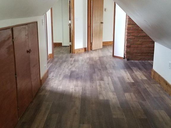 4th image of 201 N Hamilton St APT 2