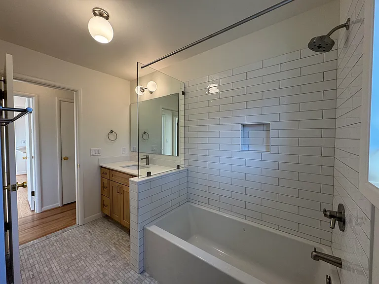 807-817 SE 29th Ave — Photo 17
