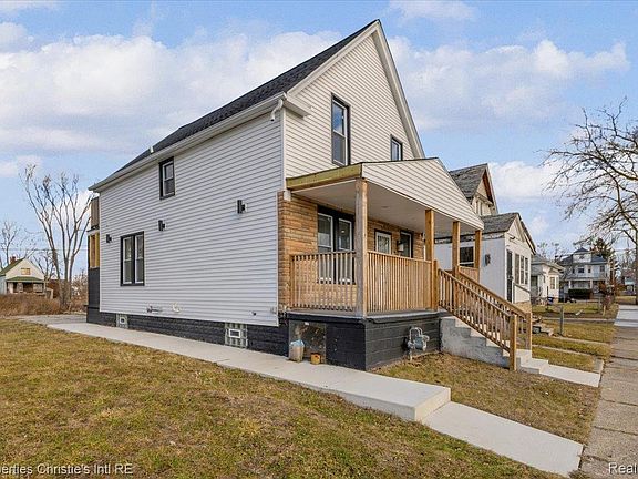 3rd image of 9391 Jameson St