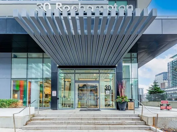 30 Roehampton Ave, Toronto, ON