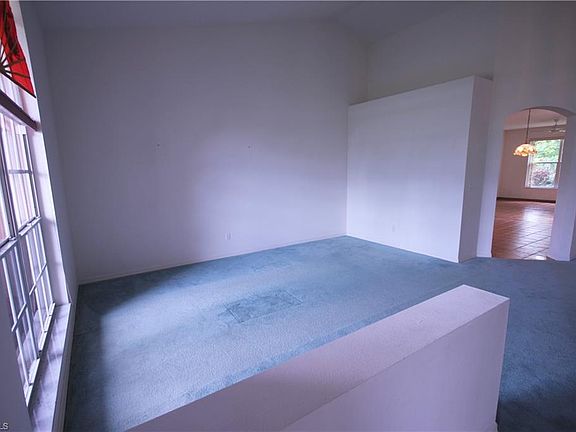 5th image of 2609 Elva Pl