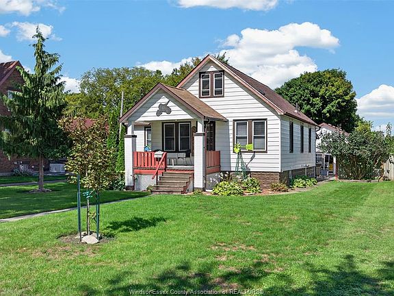 5th image of 323 Wallace St #319