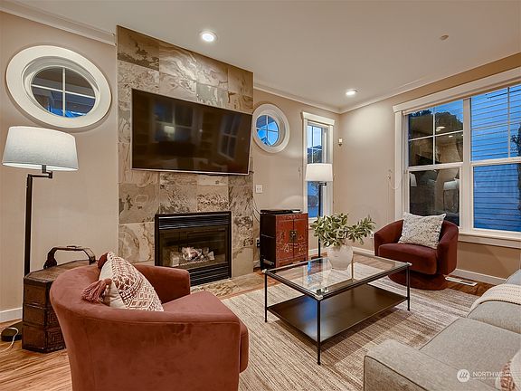 4th image of 1435 NE Katsura Street
