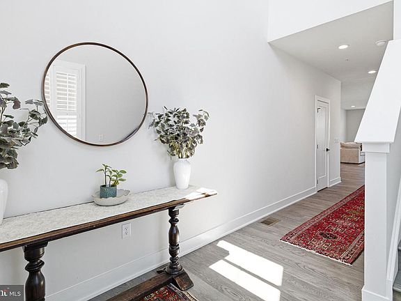 3rd image of 671 Levering St
