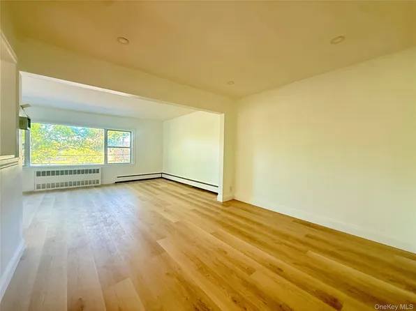 5829 182nd St Floor 2, Fresh Meadows, NY 11365